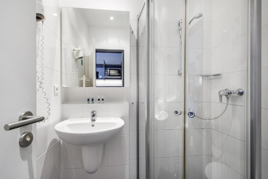 Hotel Lützow 3*