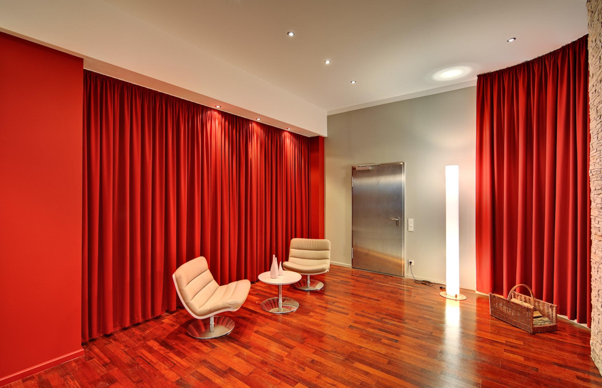 Lützow Hotel 3*